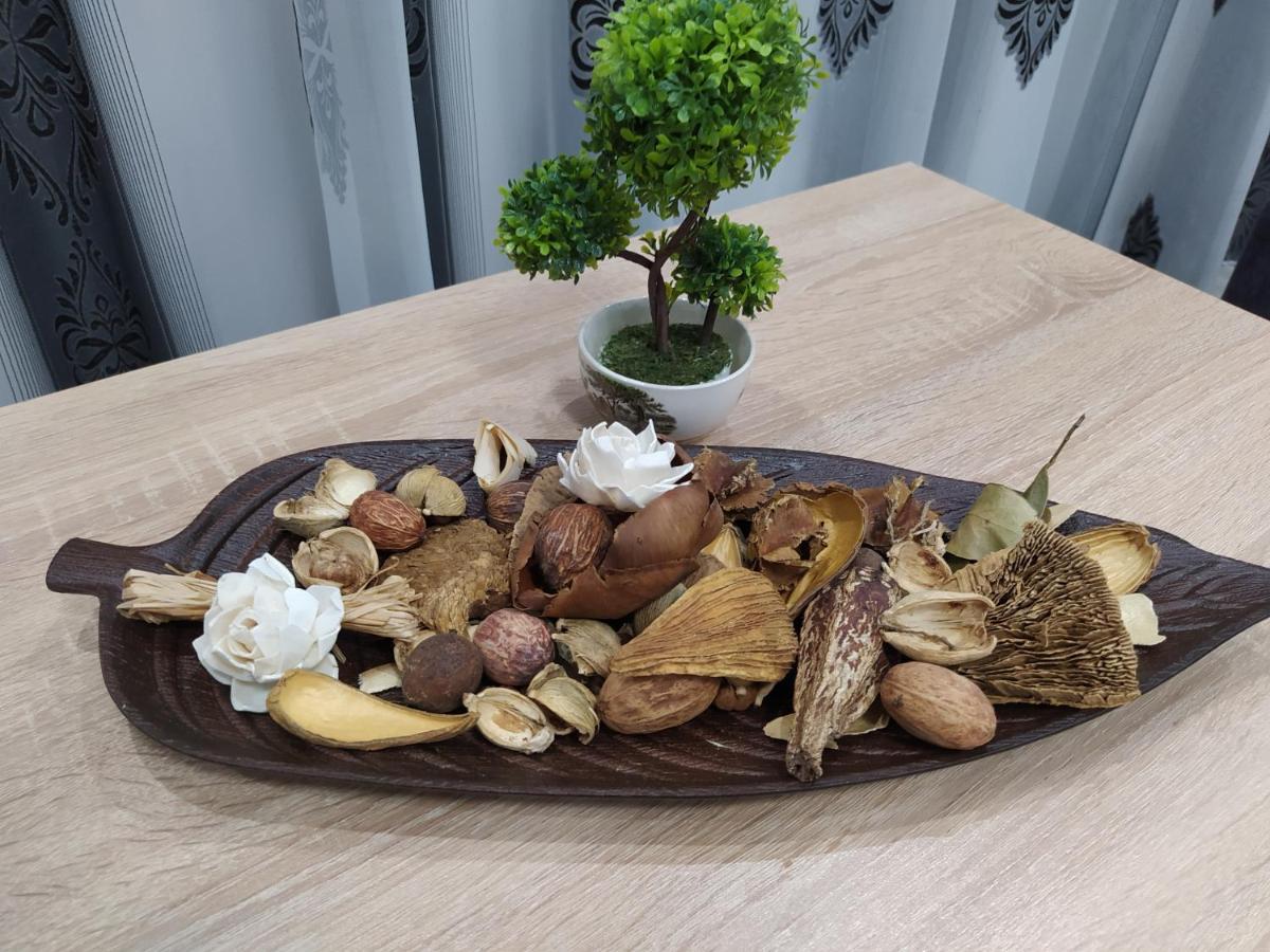 Каламанди أسينوفغراد المظهر الخارجي الصورة